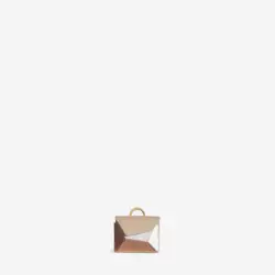 Facet earbud case, sand