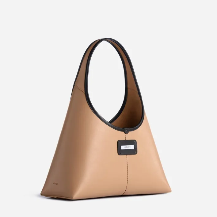Måne shoulder bag, latte