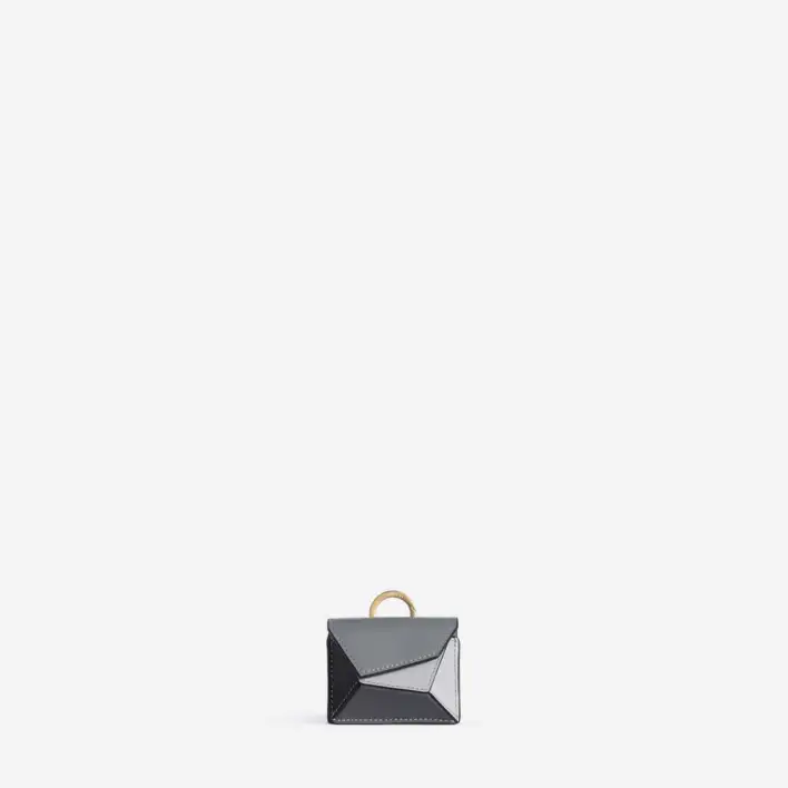 Facet earbud case, black/grey
